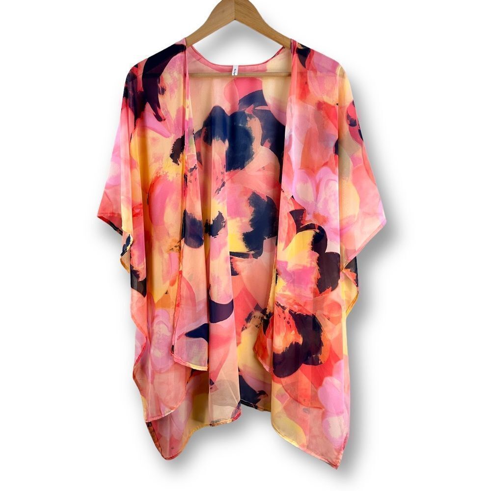Rita’s Wraps floral kimono